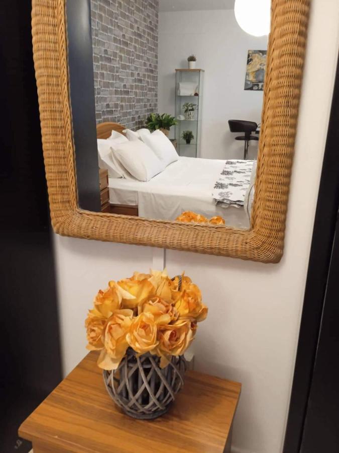 Lovely Cozy In The Entrance Of Nicosia